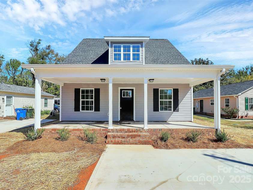 263 Robinson Street, Rock Hill, SC 29730.  MLS# CAR4270473, YatesRealty ID 23285. Completed Home