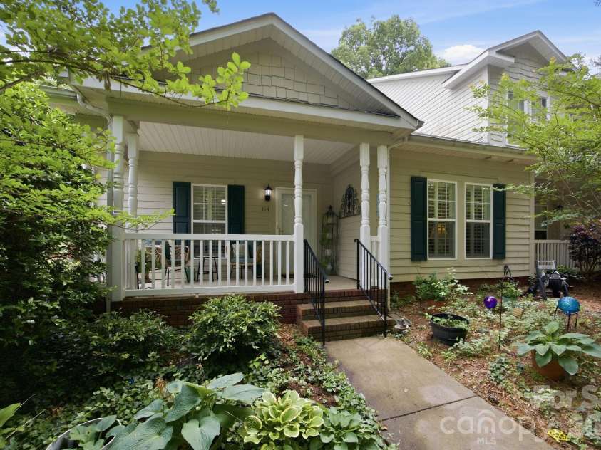 114 Par Place, Mooresville, NC 28115.  MLS# CAR4377850, YatesRealty ID 23286. 