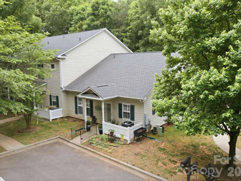 114 Par Place, Mooresville, NC 28115.  MLS# CAR4377850, YatesRealty ID 23286. 