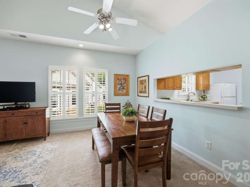114 Par Place, Mooresville, NC 28115.  MLS# CAR4377850, YatesRealty ID 23286. Dining area