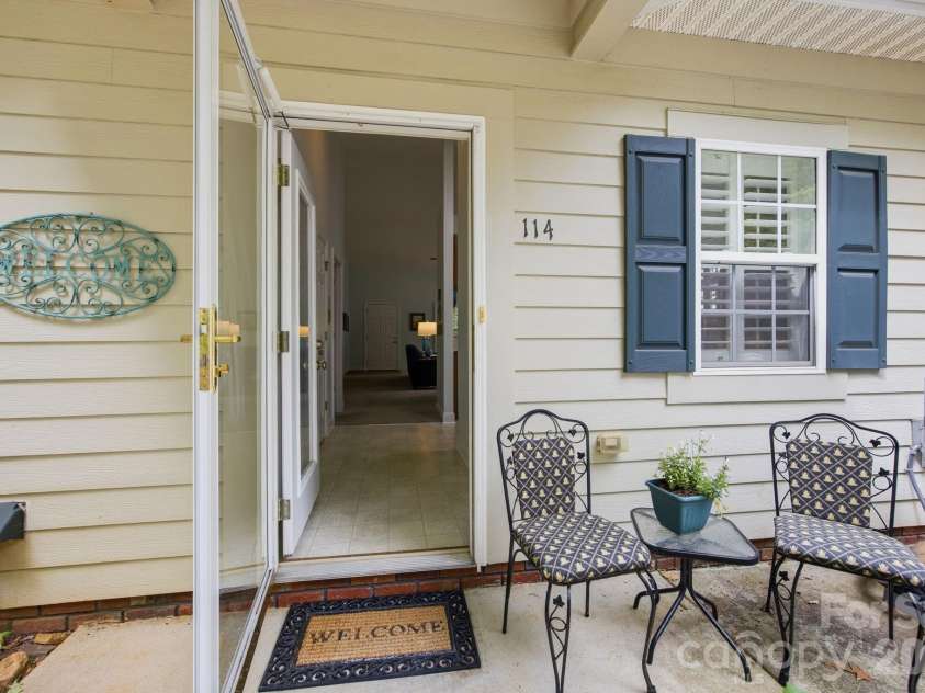 114 Par Place, Mooresville, NC 28115.  MLS# CAR4377850, YatesRealty ID 23286. Front Porch
