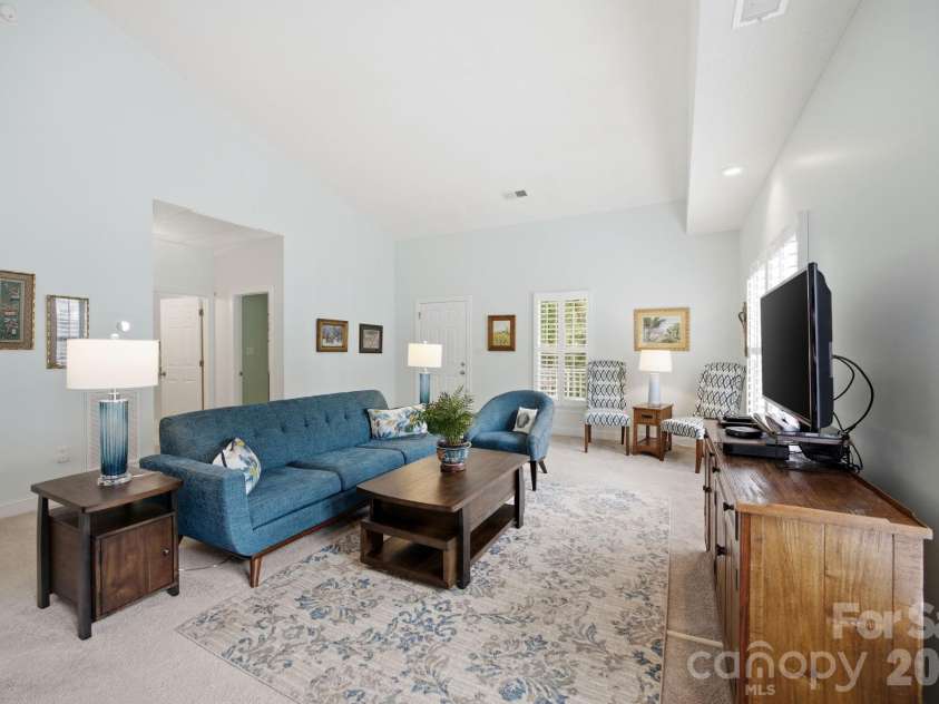 114 Par Place, Mooresville, NC 28115.  MLS# CAR4377850, YatesRealty ID 23286. Great Room