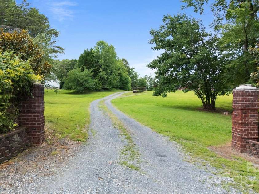 330 Waters Road, Salisbury, NC 28146.  MLS# CAR4276525, YatesRealty ID 23287. 