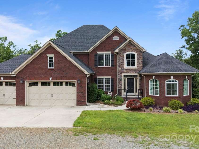 330 Waters Road, Salisbury, NC 28146.  MLS# CAR4276525, YatesRealty ID 23287. 