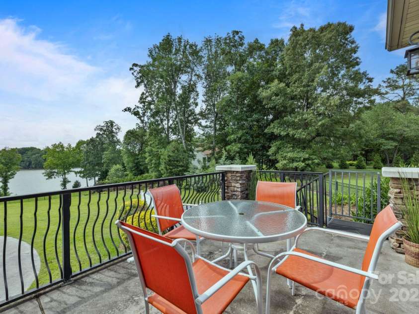 330 Waters Road, Salisbury, NC 28146.  MLS# CAR4276525, YatesRealty ID 23287. 