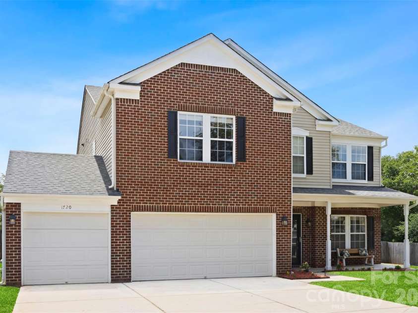 1720 Grove Tree Lane, Clover, SC 29710.  MLS# CAR4381748, YatesRealty ID 23288. 