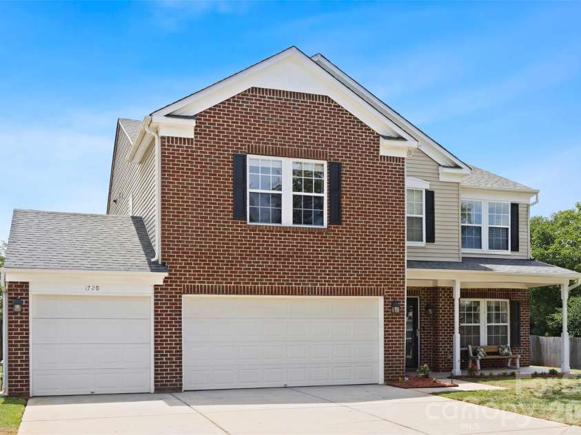 1720 Grove Tree Lane, Clover, SC 29710.  MLS# CAR4381748, YatesRealty ID 23288. 