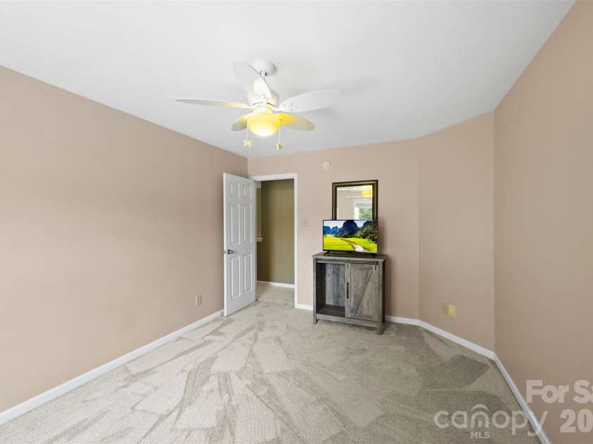 1720 Grove Tree Lane, Clover, SC 29710.  MLS# CAR4381748, YatesRealty ID 23288. 