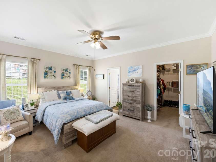 40 Ashton Bluff Circle, Mount Holly, NC 28120.  MLS# CAR4382468, YatesRealty ID 23289. 