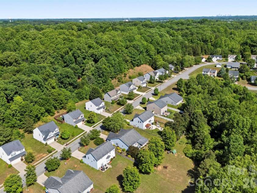 40 Ashton Bluff Circle, Mount Holly, NC 28120.  MLS# CAR4382468, YatesRealty ID 23289. 