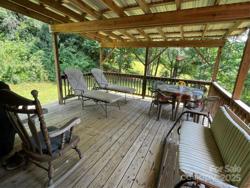 433 Leah Drive, Bakersville, NC 28705.  MLS# CAR4275965, YatesRealty ID 23289. 