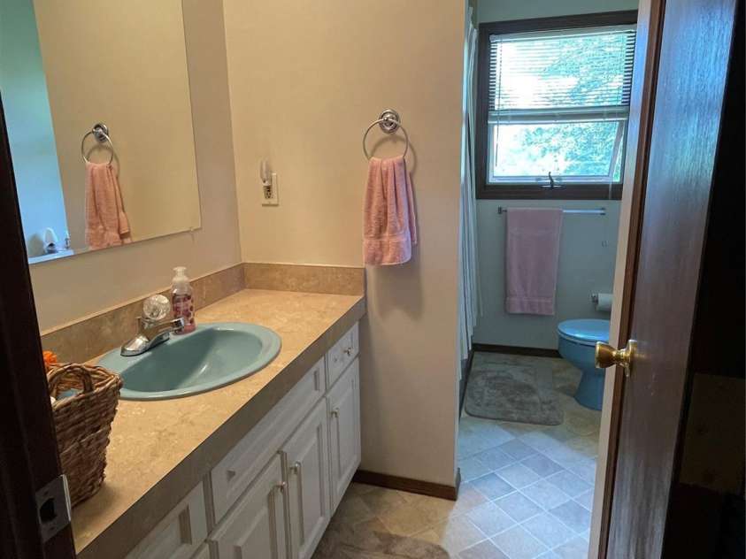 433 Leah Drive, Bakersville, NC 28705.  MLS# CAR4275965, YatesRealty ID 23289. 