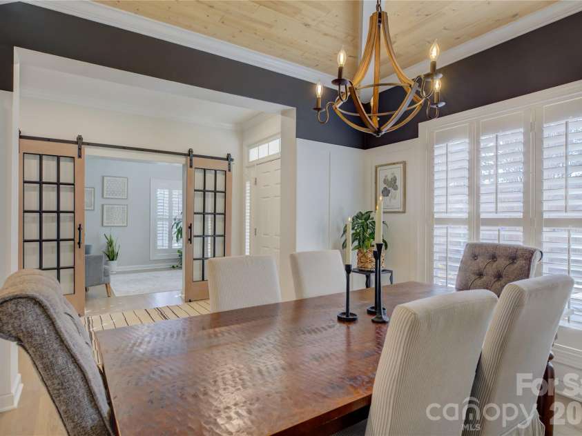 16336 Crystal Downs Lane, Charlotte, NC 28278.  MLS# CAR4335534, YatesRealty ID 2329. 