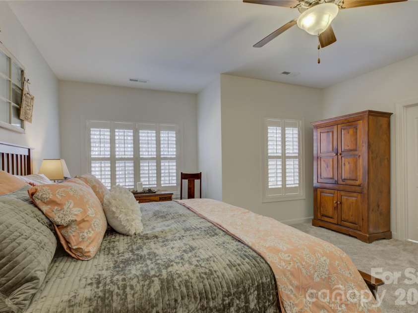 16336 Crystal Downs Lane, Charlotte, NC 28278.  MLS# CAR4335534, YatesRealty ID 2329. 