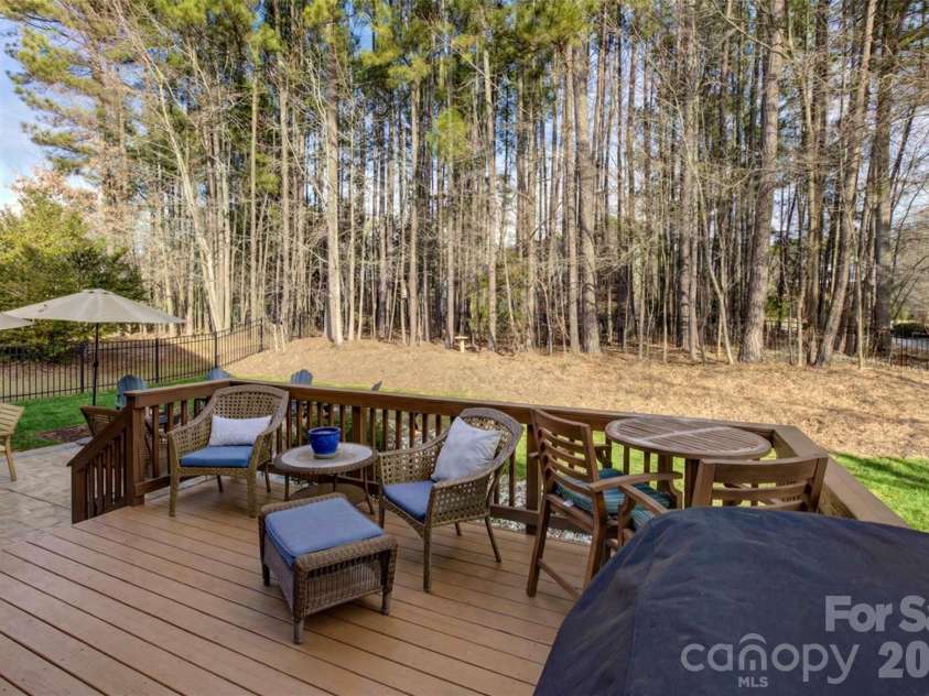 16336 Crystal Downs Lane, Charlotte, NC 28278.  MLS# CAR4335534, YatesRealty ID 2329. 