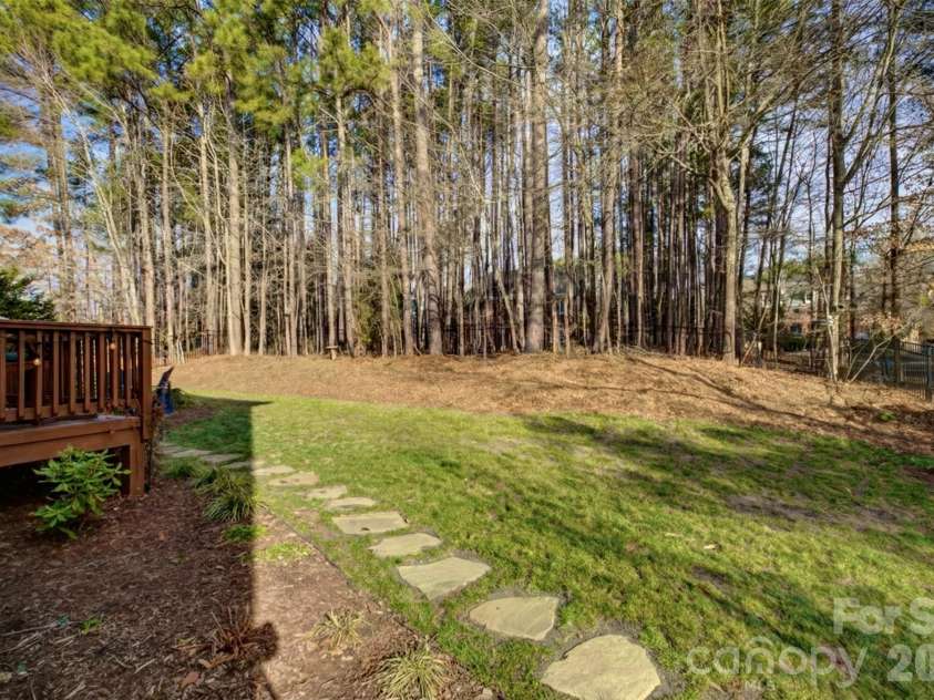 16336 Crystal Downs Lane, Charlotte, NC 28278.  MLS# CAR4335534, YatesRealty ID 2329. 