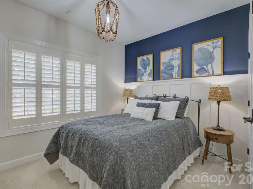 16336 Crystal Downs Lane, Charlotte, NC 28278.  MLS# CAR4335534, YatesRealty ID 2329. Guest suite on the main