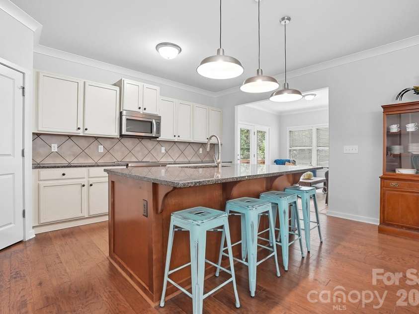 1290 Lange Court, Fort Mill, SC 29715.  MLS# CAR4359949, YatesRealty ID 23290. 