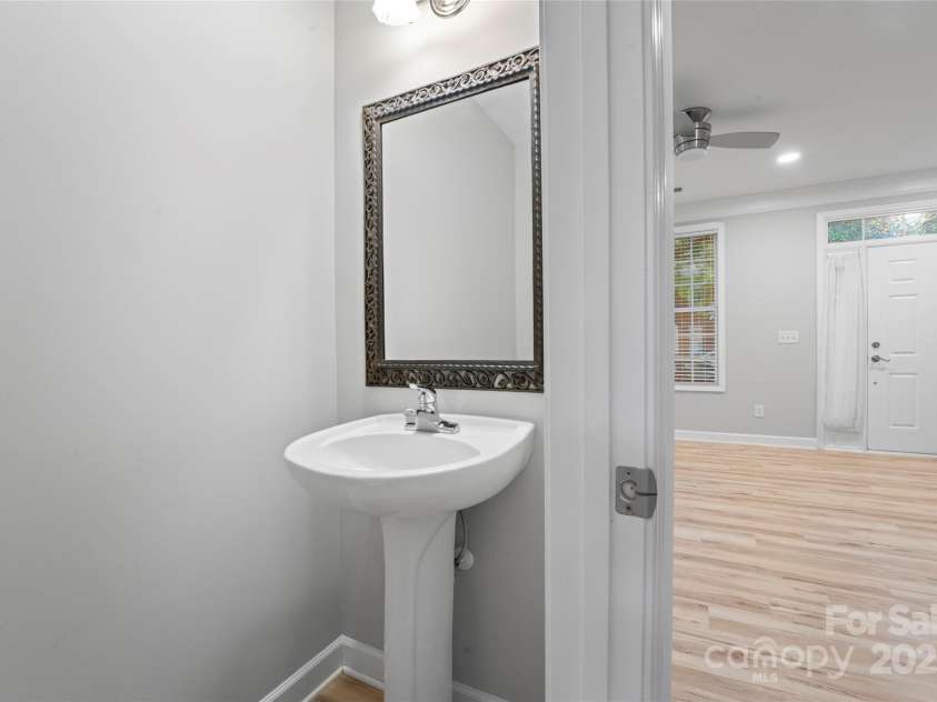 135 Singleton Road, Mooresville, NC 28117.  MLS# CAR4215763, YatesRealty ID 23292. 