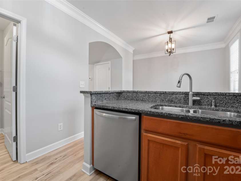 135 Singleton Road, Mooresville, NC 28117.  MLS# CAR4215763, YatesRealty ID 23292. 