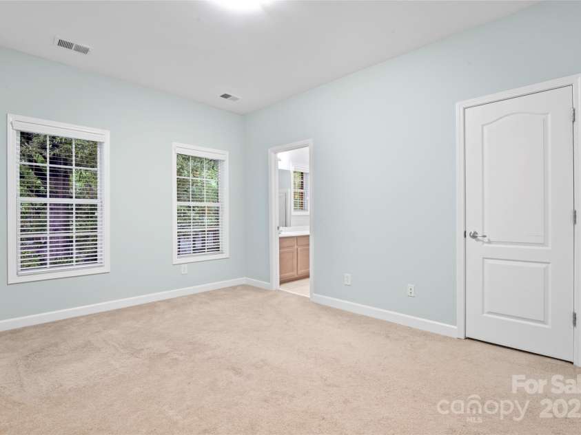 135 Singleton Road, Mooresville, NC 28117.  MLS# CAR4215763, YatesRealty ID 23292. 