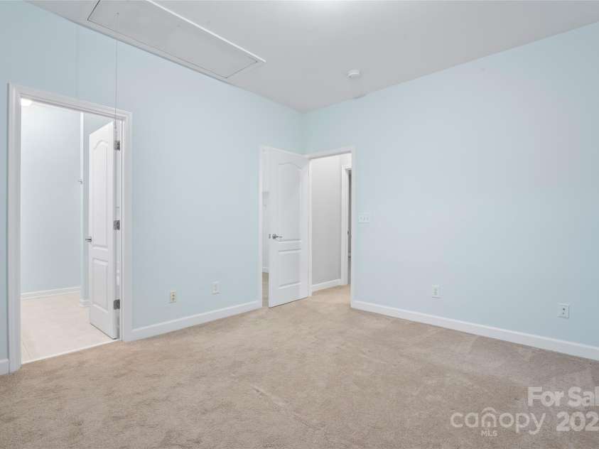 135 Singleton Road, Mooresville, NC 28117.  MLS# CAR4215763, YatesRealty ID 23292. 