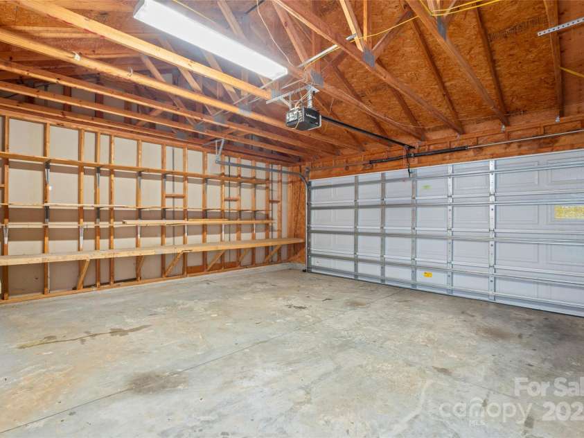 135 Singleton Road, Mooresville, NC 28117.  MLS# CAR4215763, YatesRealty ID 23292. 