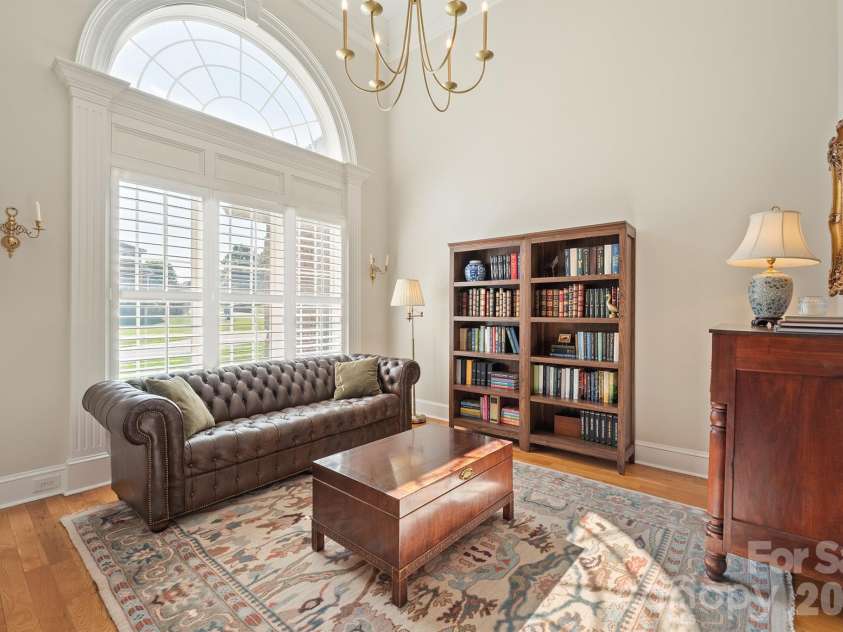 1890 Waterbury Court, Hickory, NC 28602.  MLS# CAR4381498, YatesRealty ID 23292. 