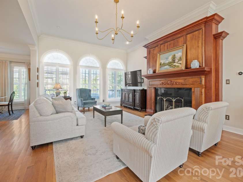1890 Waterbury Court, Hickory, NC 28602.  MLS# CAR4381498, YatesRealty ID 23292. 