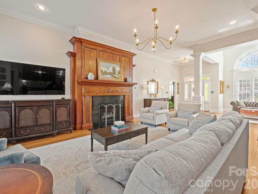 1890 Waterbury Court, Hickory, NC 28602.  MLS# CAR4381498, YatesRealty ID 23292. 