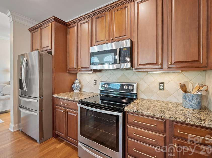 1890 Waterbury Court, Hickory, NC 28602.  MLS# CAR4381498, YatesRealty ID 23292. 