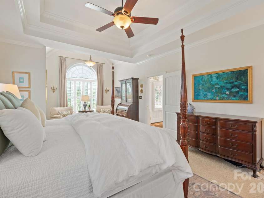 1890 Waterbury Court, Hickory, NC 28602.  MLS# CAR4381498, YatesRealty ID 23292. 