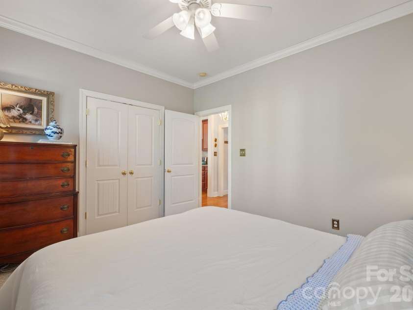 1890 Waterbury Court, Hickory, NC 28602.  MLS# CAR4381498, YatesRealty ID 23292. 