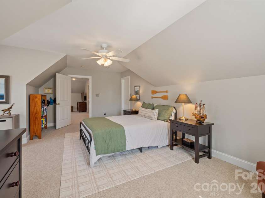 1890 Waterbury Court, Hickory, NC 28602.  MLS# CAR4381498, YatesRealty ID 23292. 