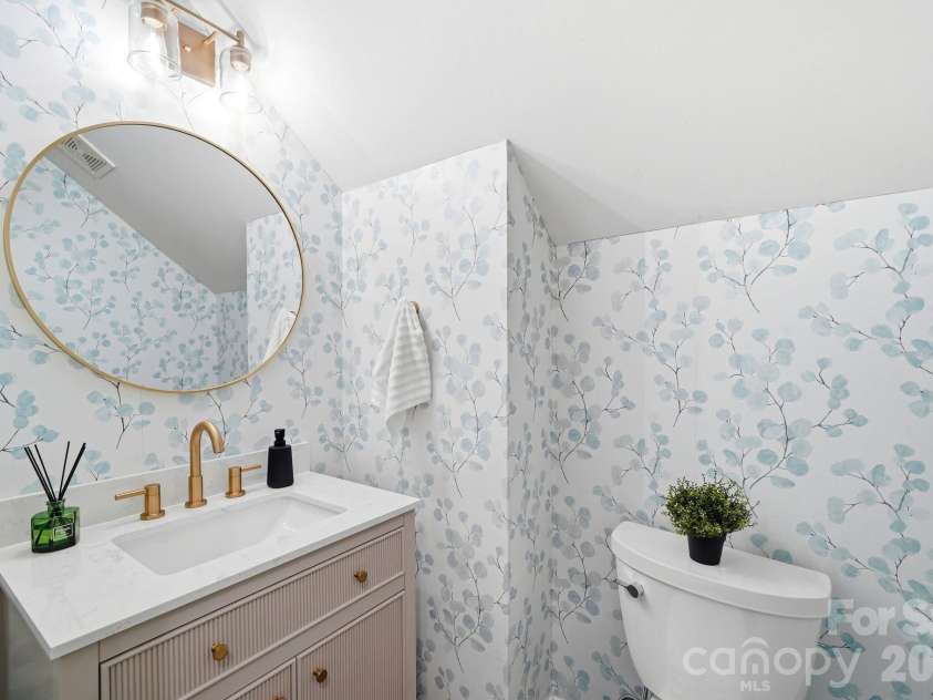 2616 Nations Commons Street, Fort Mill, SC 29708.  MLS# CAR4381737, YatesRealty ID 23293. Half bath on main level