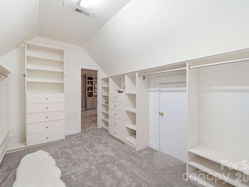 2616 Nations Commons Street, Fort Mill, SC 29708.  MLS# CAR4381737, YatesRealty ID 23293. Primary Closet