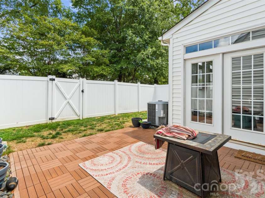 173 Snead Road, Fort Mill, SC 29715.  MLS# CAR4380395, YatesRealty ID 23298. 