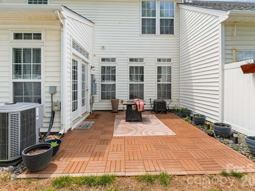173 Snead Road, Fort Mill, SC 29715.  MLS# CAR4380395, YatesRealty ID 23298. 