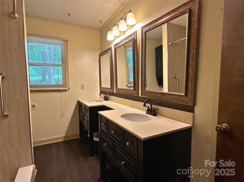 84 Randolph Road, Marion, NC 28752.  MLS# CAR4270701, YatesRealty ID 23298. 