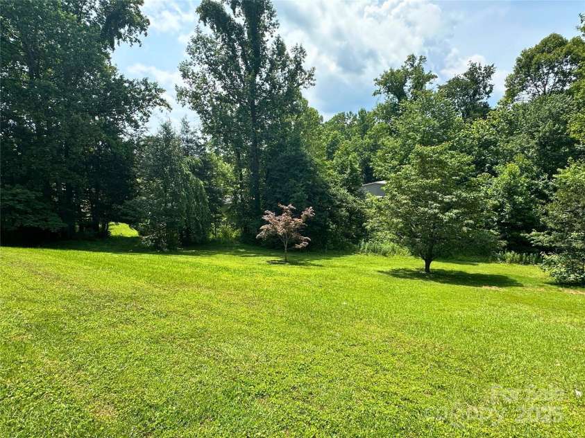 84 Randolph Road, Marion, NC 28752.  MLS# CAR4270701, YatesRealty ID 23298. 