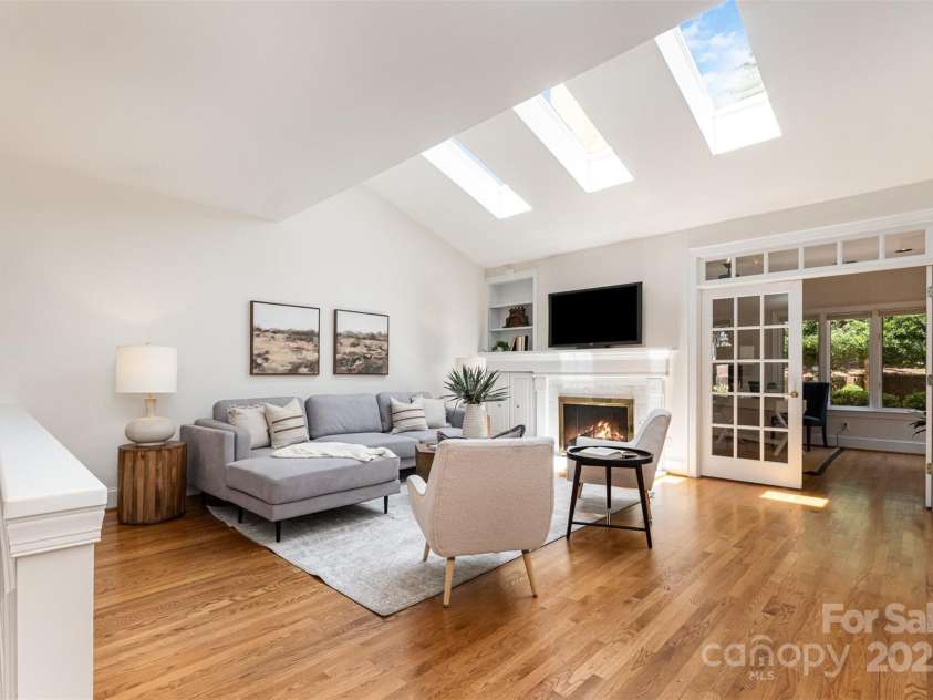 6602 Gaywind Drive, Charlotte, NC 28226.  MLS# CAR4274468, YatesRealty ID 23299. 