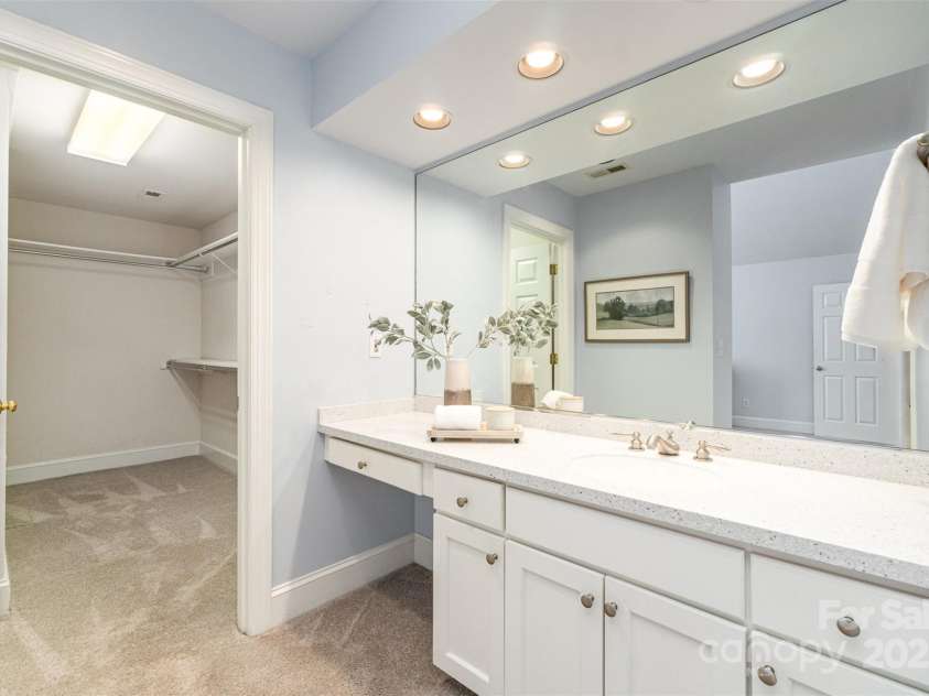 6602 Gaywind Drive, Charlotte, NC 28226.  MLS# CAR4274468, YatesRealty ID 23299. 