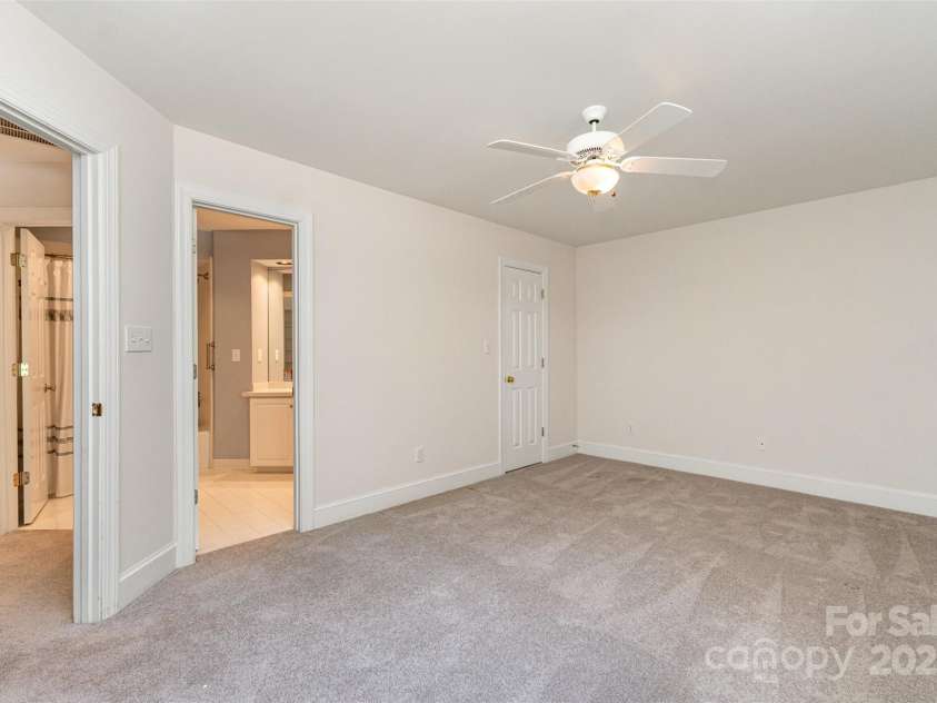 6602 Gaywind Drive, Charlotte, NC 28226.  MLS# CAR4274468, YatesRealty ID 23299. 