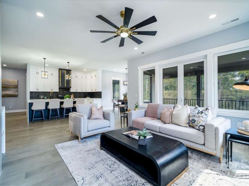 27 George Allen Ridge, Arden, NC 28704.  MLS# CAR4301850, YatesRealty ID 2330. 