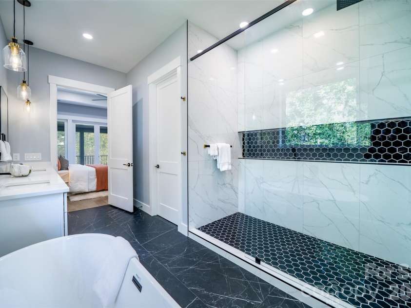 27 George Allen Ridge, Arden, NC 28704.  MLS# CAR4301850, YatesRealty ID 2330. 