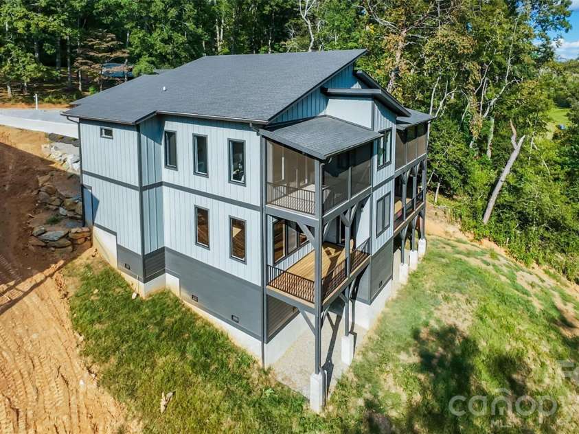 27 George Allen Ridge, Arden, NC 28704.  MLS# CAR4301850, YatesRealty ID 2330. 