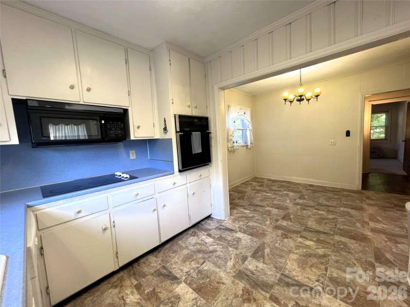 209 Roxford Road, Kings Mountain, NC 28086.  MLS# CAR4382118, YatesRealty ID 23300. 