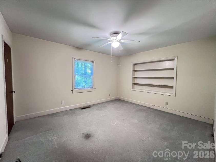 209 Roxford Road, Kings Mountain, NC 28086.  MLS# CAR4382118, YatesRealty ID 23300. 