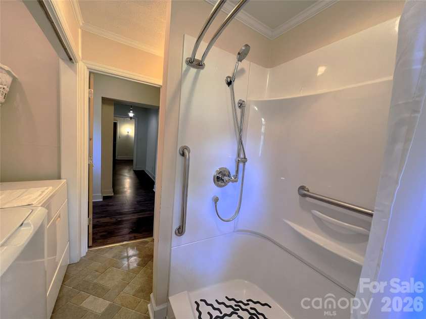 209 Roxford Road, Kings Mountain, NC 28086.  MLS# CAR4382118, YatesRealty ID 23300. 