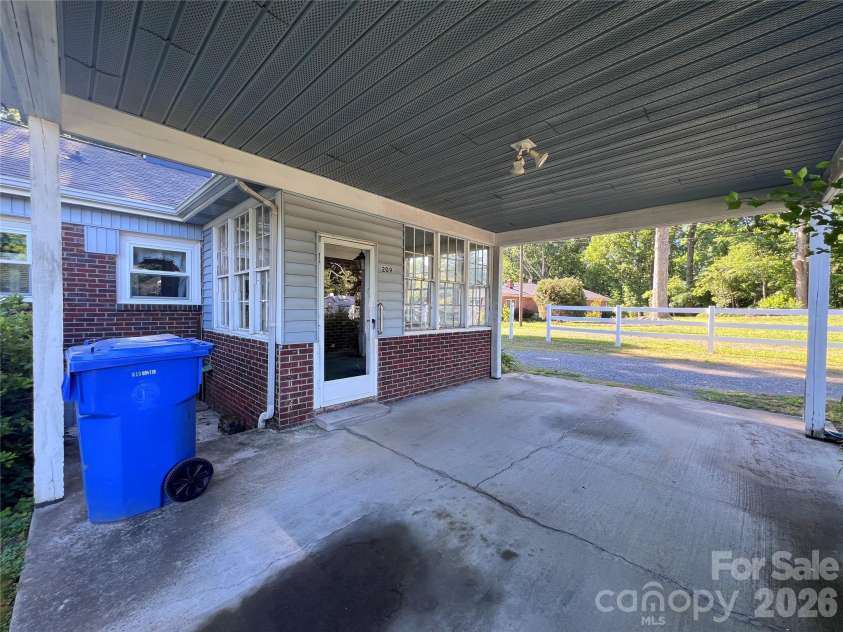209 Roxford Road, Kings Mountain, NC 28086.  MLS# CAR4382118, YatesRealty ID 23300. 